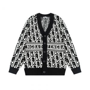 New High Quality Soft Sweater - XL