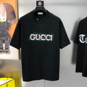 Chest Printed Rubber Lettering T-Shirt - S