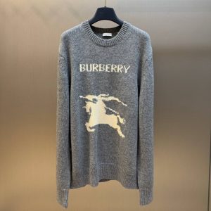 Equestrian Knight Cashmere Blend Sweater - Black, M