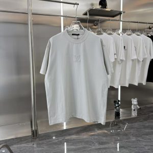Vacuum embroidery crew neck T-shirt
