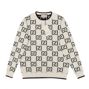 Classic casual crew neck sweater - L