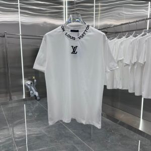 New Collar Pattern Embroidered T-shirt - M, White