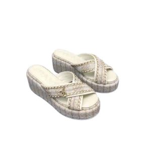Chanel Tweed Cc Sandal White - 40 Eu 9 Us 25 5 Cm 10 In