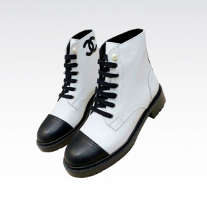 Chanel White Pearl Logo Cc Combat Lace Up Tie Ankle Boots G36209 - 37 Eu 6 Us 24 Cm 9 4 In
