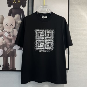 Embroidered Willow T-shirt - Black, M