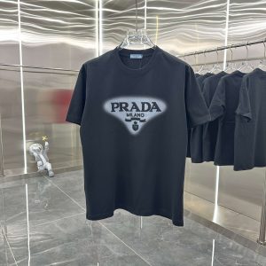 Gradient embroidered lettering T-shirt - M, Black