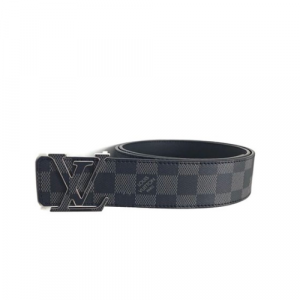 Louis Vuitton Toiletry Bag 25 M47527